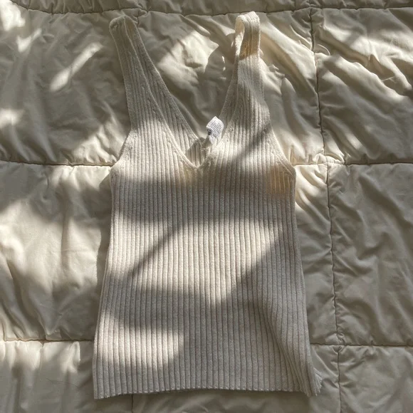 White Basic Tank Ribbed - Picture 2 of 2